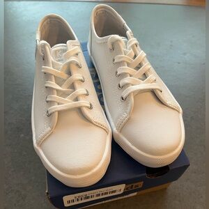 Keds Kickstart Shoe - white.  Kids 13.5. New, in box.